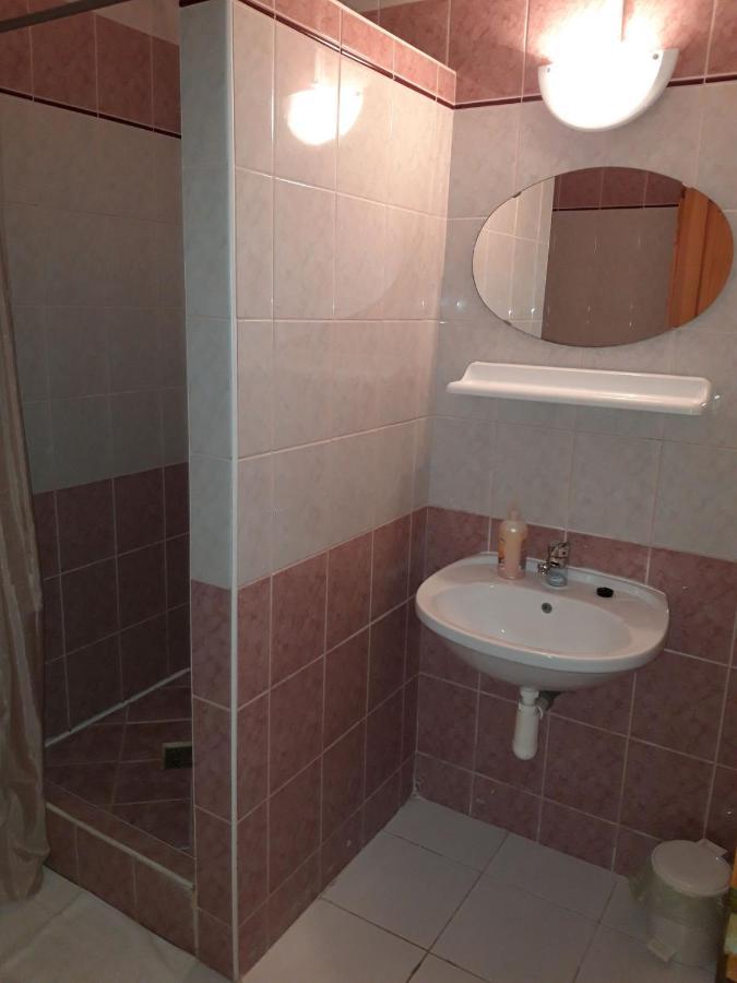 Apartament Attila Vendeghaz *